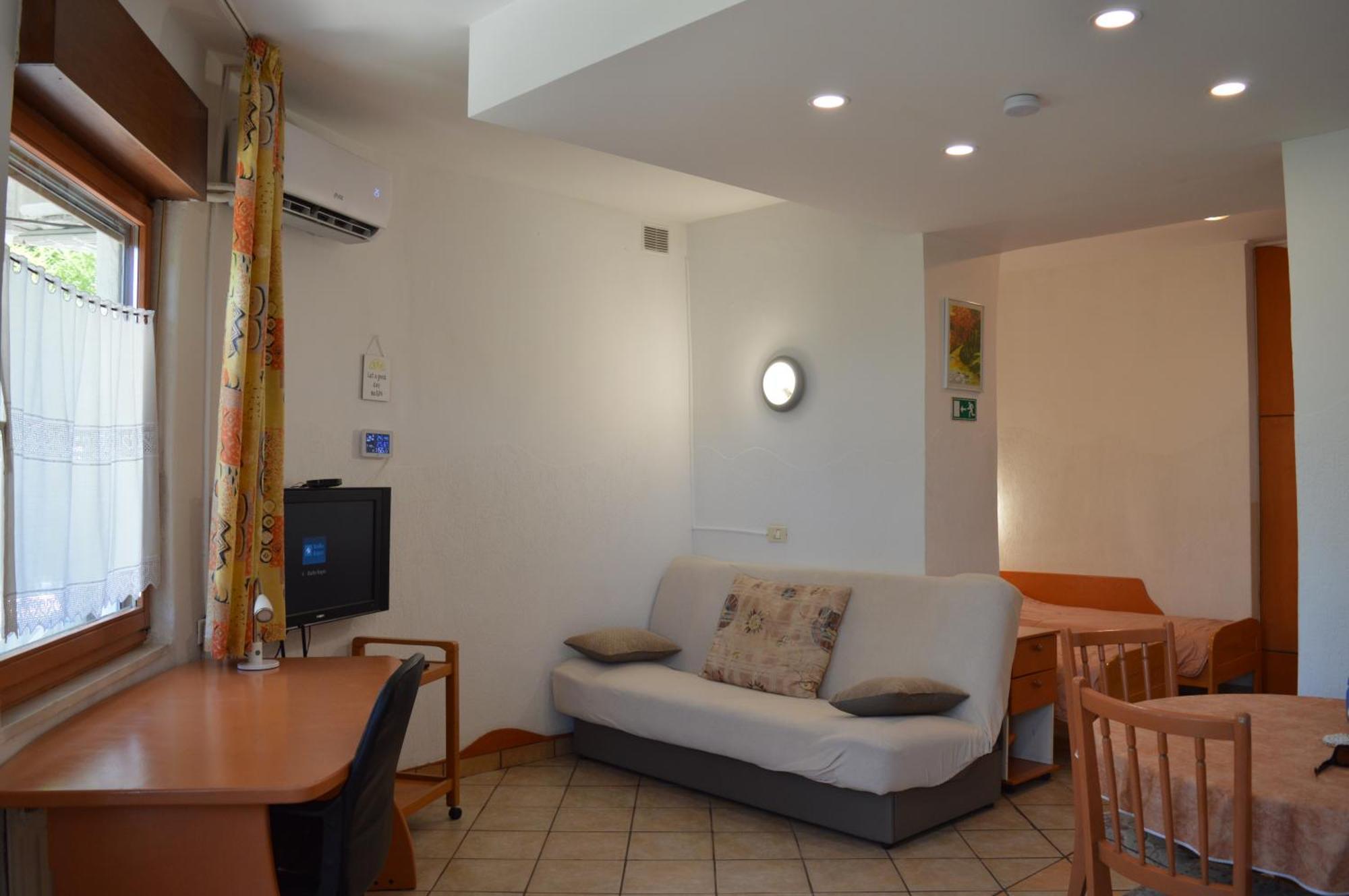 Ballabanka Apartment *